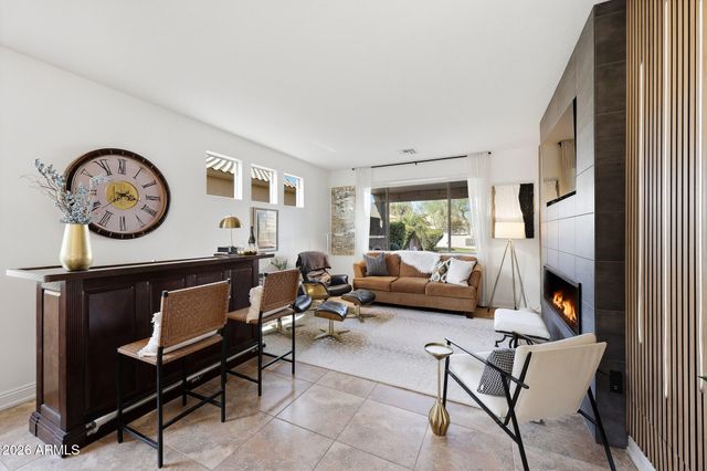 8364 W SPUR Drive, Peoria, AZ 85383