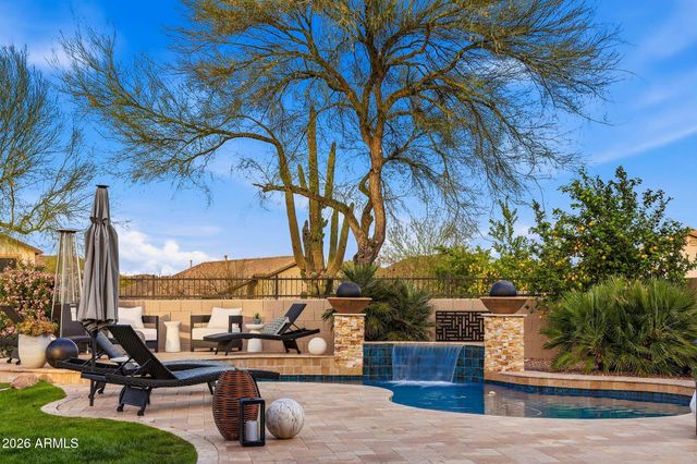 8364 W SPUR Drive, Peoria, AZ 85383