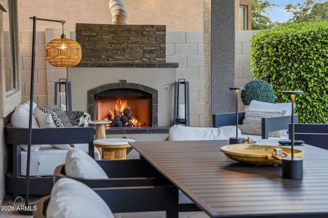 8364 W SPUR Drive, Peoria, AZ 85383