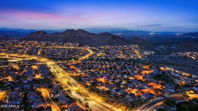 8364 W SPUR Drive, Peoria, AZ 85383