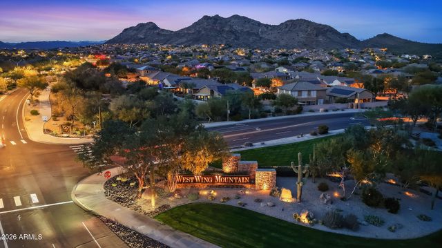 8364 W SPUR Drive, Peoria, AZ 85383