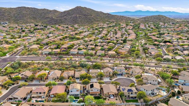 8364 W SPUR Drive, Peoria, AZ 85383