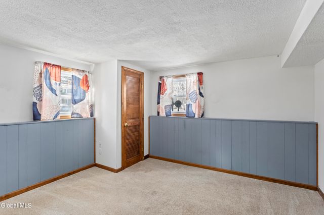 64 Hathorn Boulevard, Saratoga Springs, NY 12866