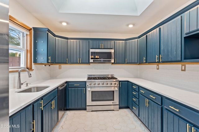 64 Hathorn Boulevard, Saratoga Springs, NY 12866