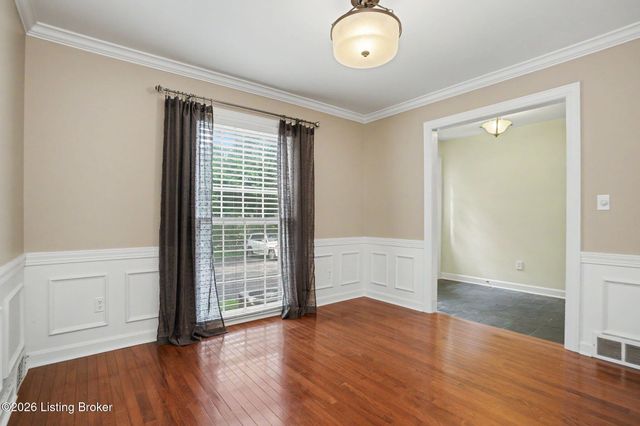 3619 Brownsboro Rd, Louisville, KY 40207