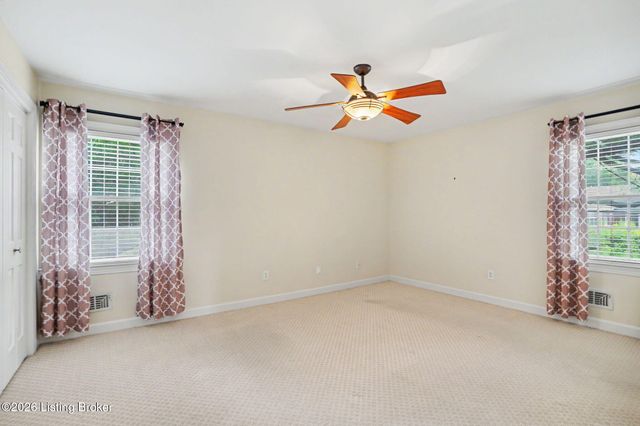 3619 Brownsboro Rd, Louisville, KY 40207
