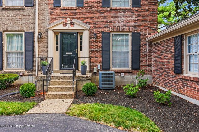 3619 Brownsboro Rd, Louisville, KY 40207