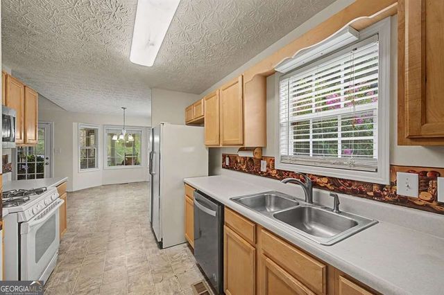 5 Shenandoah Court, Hiram, GA 30141