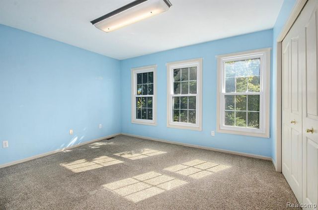 2140 Timberridge Court, West Bloomfield, MI 48324