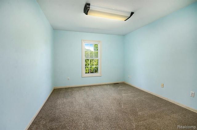 2140 Timberridge Court, West Bloomfield, MI 48324