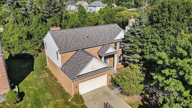 2140 Timberridge Court, West Bloomfield, MI 48324