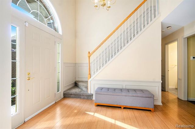 2140 Timberridge Court, West Bloomfield, MI 48324