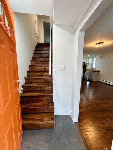 47 Gifford Avenue, Poughkeepsie, NY 12601