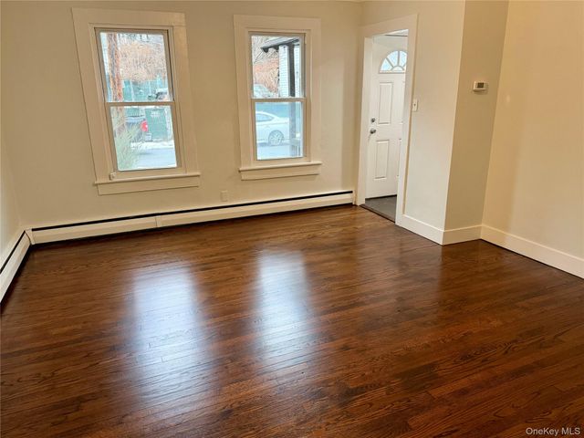 47 Gifford Avenue, Poughkeepsie, NY 12601