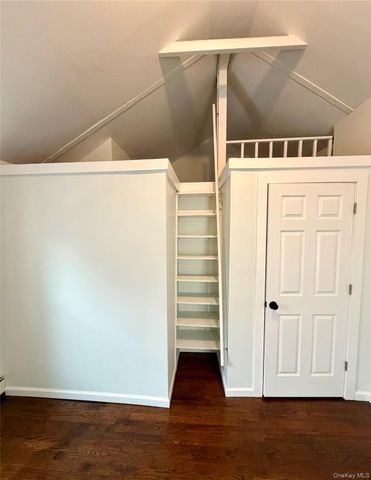 47 Gifford Avenue, Poughkeepsie, NY 12601