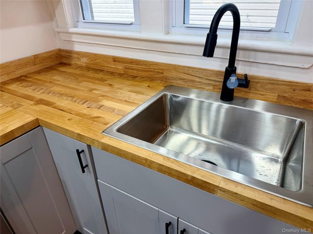 47 Gifford Avenue, Poughkeepsie, NY 12601