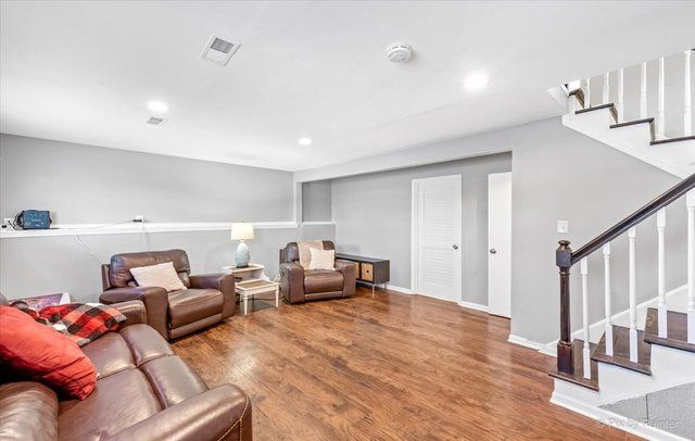105 Mellbrook Road, Bolingbrook, IL 60440