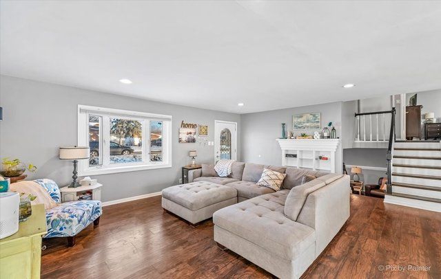 105 Mellbrook Road, Bolingbrook, IL 60440