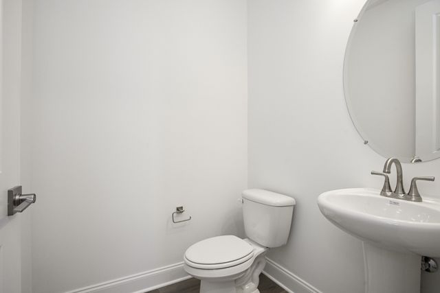 1564 Oak Springs Drive, Columbia, TN 38401