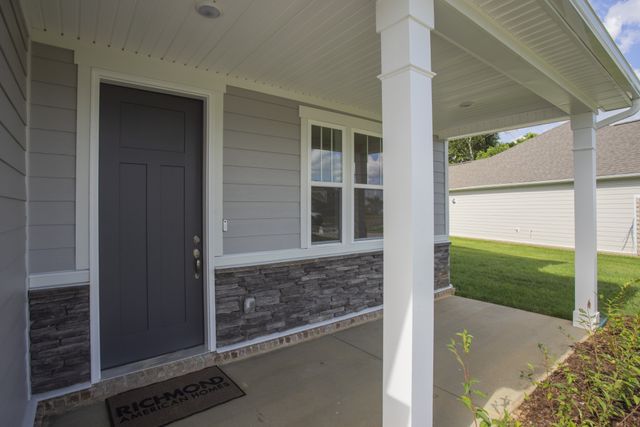 1564 Oak Springs Drive, Columbia, TN 38401