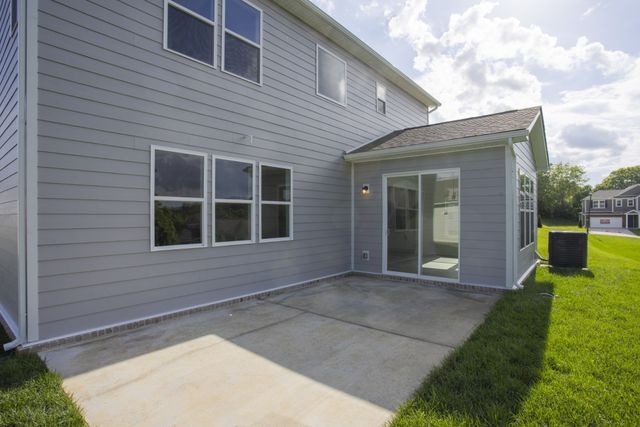 1564 Oak Springs Drive, Columbia, TN 38401