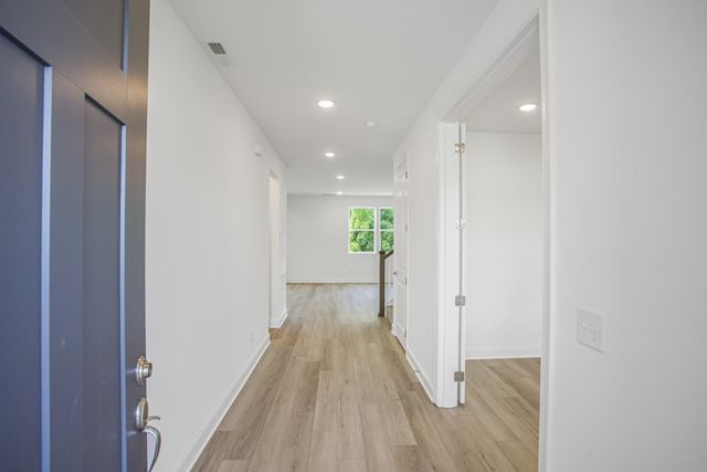 1564 Oak Springs Drive, Columbia, TN 38401