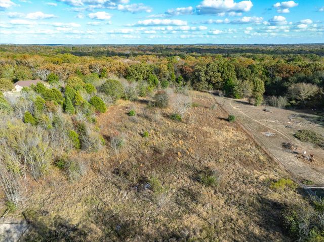 9722 County Road 3909, Athens, TX 75752