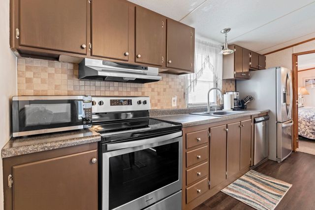 916 Periwinkle Pl., Myrtle Beach, SC 29577