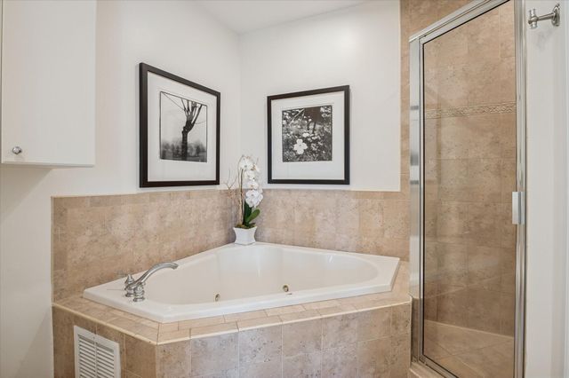 608 NE 11th Avenue, Fort Lauderdale, FL 33304