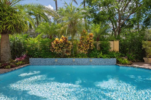608 NE 11th Avenue, Fort Lauderdale, FL 33304