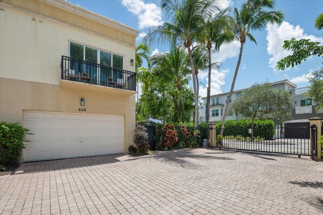 608 NE 11th Avenue, Fort Lauderdale, FL 33304