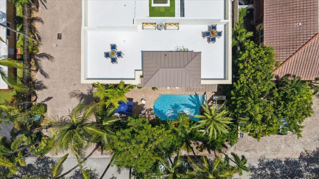 608 NE 11th Avenue, Fort Lauderdale, FL 33304
