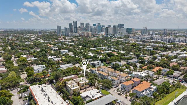 608 NE 11th Avenue, Fort Lauderdale, FL 33304