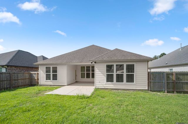 9587 S Creek Dr, Denham Springs, LA 70726