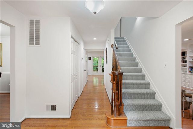 10741 MIDSUMMER DR, Reston, VA 20191