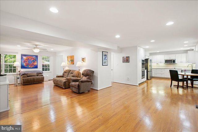 10741 MIDSUMMER DR, Reston, VA 20191