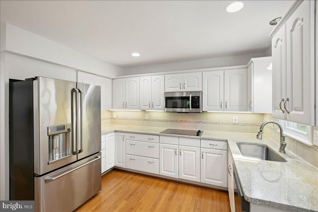 10741 MIDSUMMER DR, Reston, VA 20191