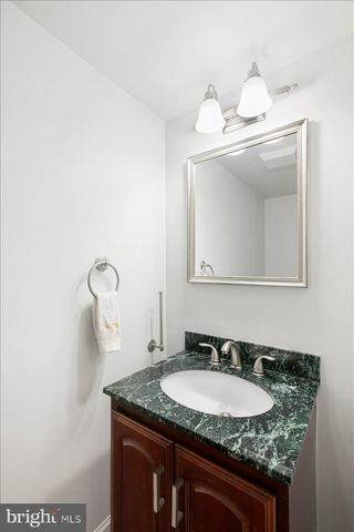 10741 MIDSUMMER DR, Reston, VA 20191