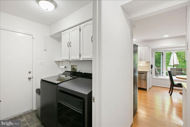 10741 MIDSUMMER DR, Reston, VA 20191