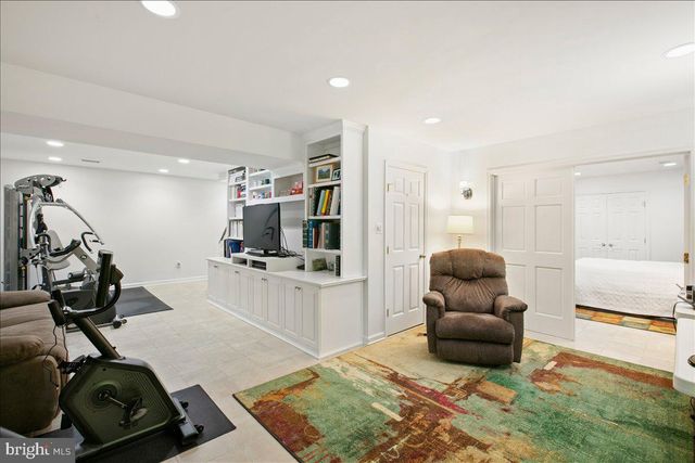 10741 MIDSUMMER DR, Reston, VA 20191