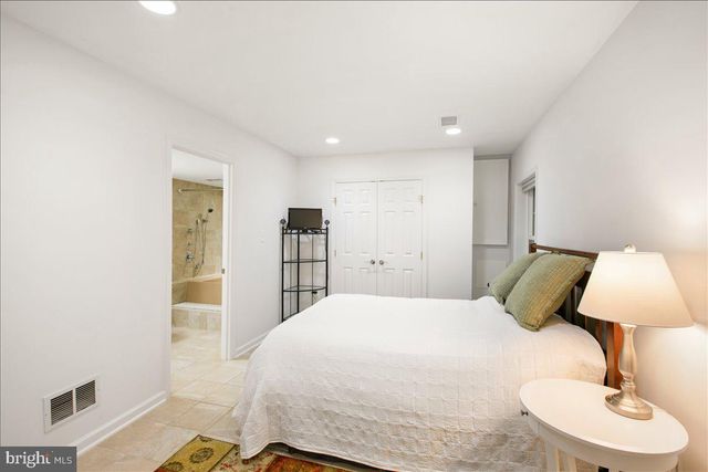 10741 MIDSUMMER DR, Reston, VA 20191