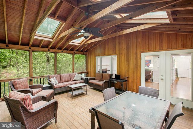 10741 MIDSUMMER DR, Reston, VA 20191