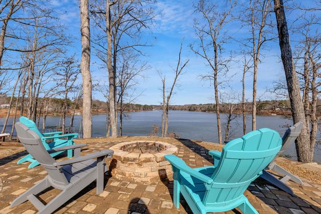1675 Casey Creek Road, Chesnee, SC 29323