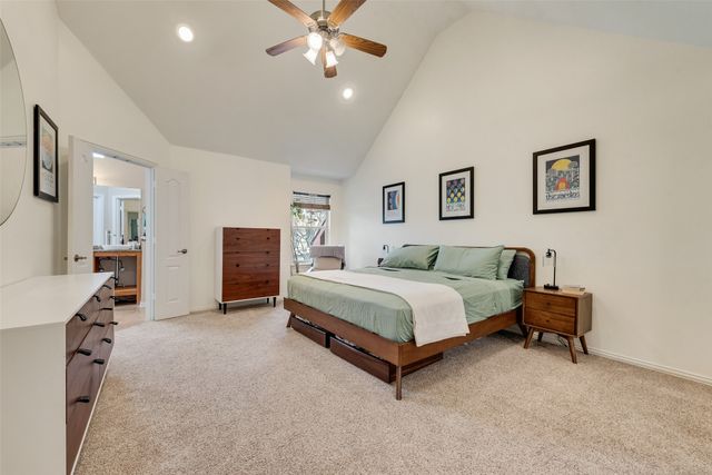 5735 Richmond Avenue A, Dallas, TX 75206
