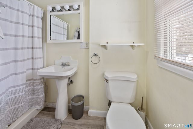 38 Mountain Road, Cheshire, CT 06410