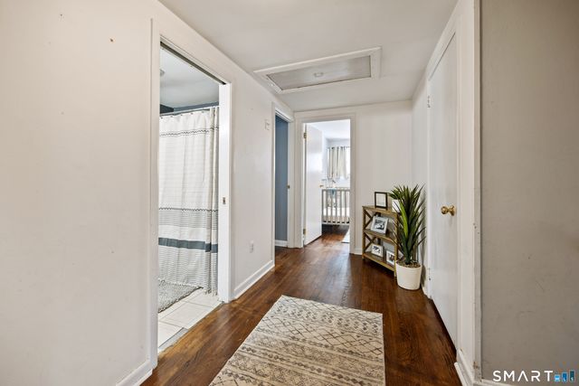 38 Mountain Road, Cheshire, CT 06410