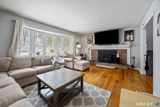 38 Mountain Road, Cheshire, CT 06410