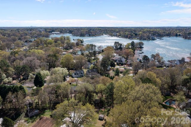 20837 Sierra Vista Drive, Cornelius, NC 28031