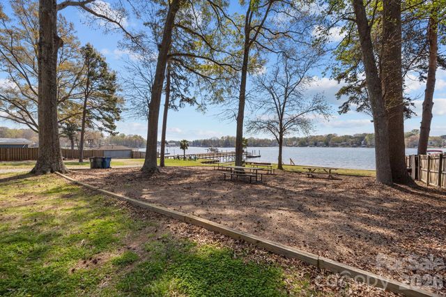 20837 Sierra Vista Drive, Cornelius, NC 28031