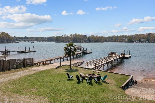 20837 Sierra Vista Drive, Cornelius, NC 28031